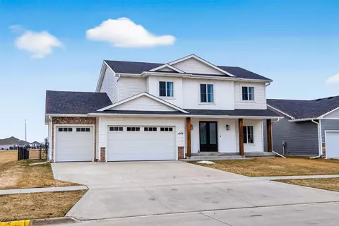 3338 9th Ave SW, Altoona, IA 50009