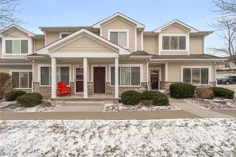 8601 Westown Pkwy #8102, West Des Moines, IA 50266
