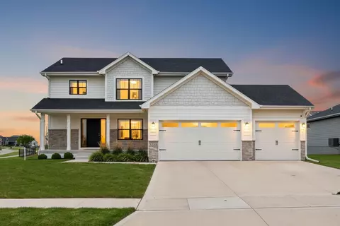 3243 NW 27th Cir, Ankeny, IA 50023