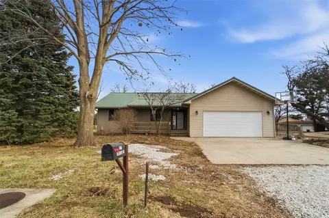 201 Oakridge Dr, Panora, IA 50216