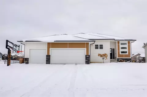 309 NW Beechwood Dr, Grimes, IA 50111