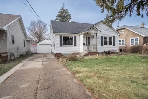 1005 W 6th St S, Newton, IA 50208