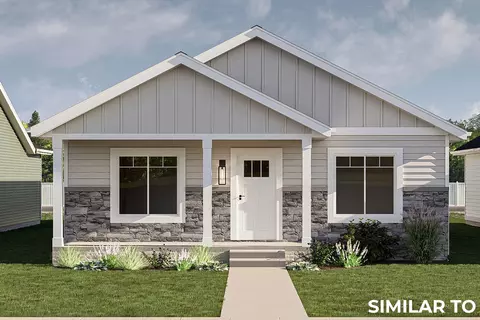 329 Veterans Blvd, Knoxville, IA 50138