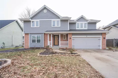 8214 Northview Dr, Urbandale, IA 50322