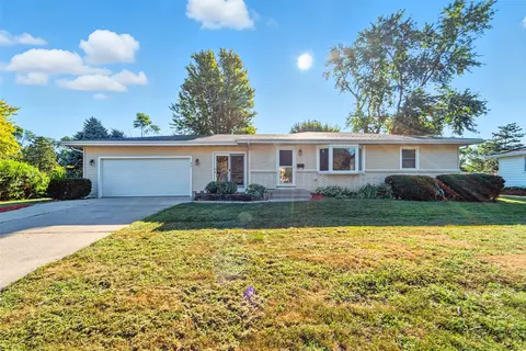 401 SW Westlawn Dr, Ankeny, IA 50023