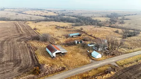 1632 Raccoon Rd, Humeston, IA 50123