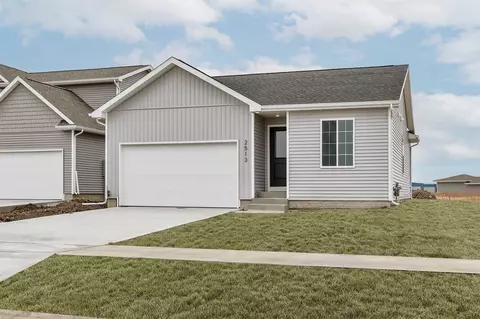 2513 11th St NE, Bondurant, IA 50035