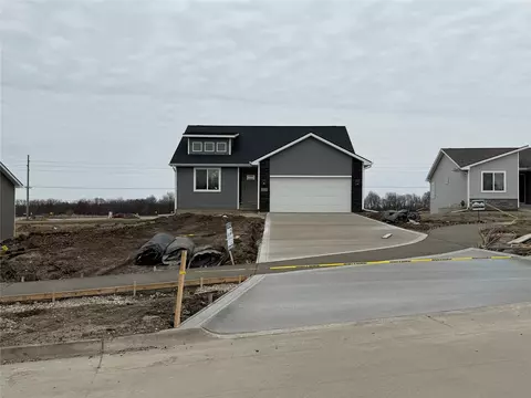 25131 Bluebird Cir, Adel, IA 50003