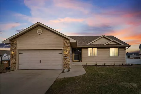 1339 Joshua Cir SE, Bondurant, IA 50035