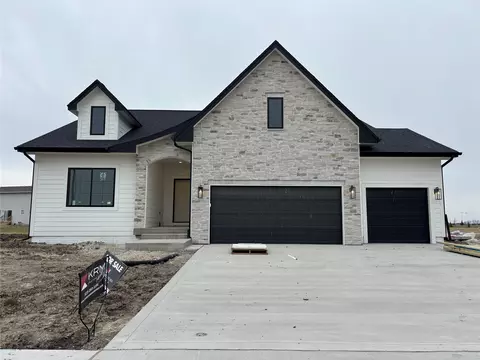 405 NW Ryder Dr, Waukee, IA 50263