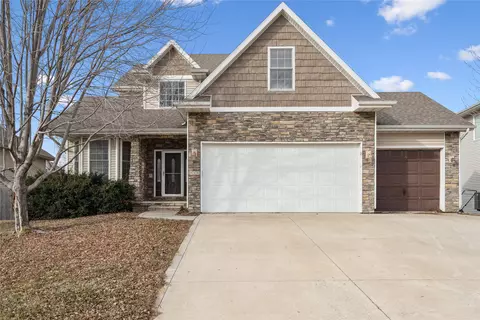 518 SW Springfield Dr, Ankeny, IA 50023