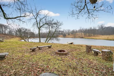 7340 E 156th St S, Grinnell, IA 50112