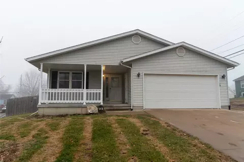 113 N 7th St, Knoxville, IA 50138