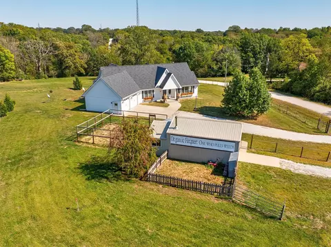 27887 337th Ct, Adel, IA 50003