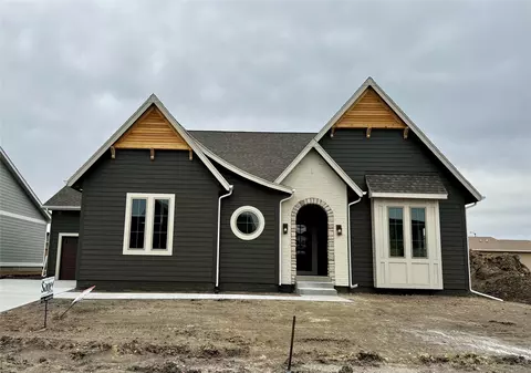 308 SW 17th St, Ankeny, IA 50023