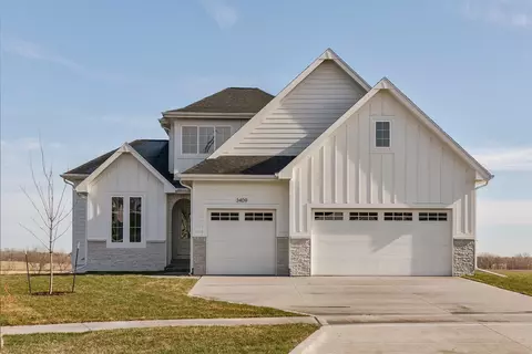 3409 NW Prescott Ct, Grimes, IA 50111