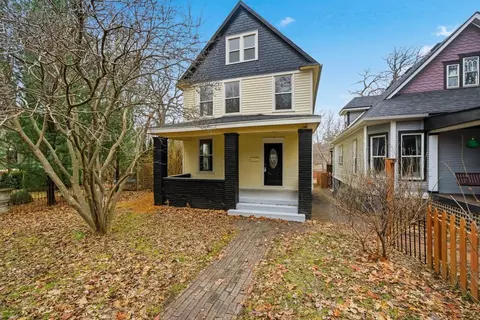 736 20th St, Des Moines, IA 50314