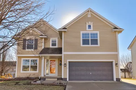 12308 Valdez Dr, Urbandale, IA 50323