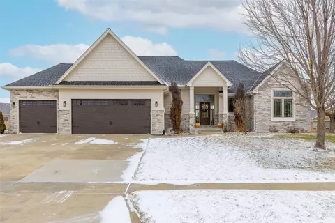 1003 NE Williamsburg Ct, Ankeny, IA 50021
