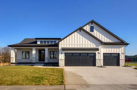 5301 175th St, Urbandale, IA 50323