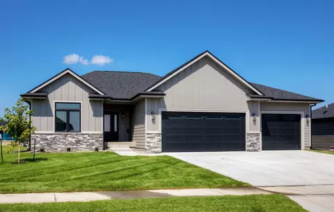 3308 SE Bannister Dr, Ankeny, IA 50021