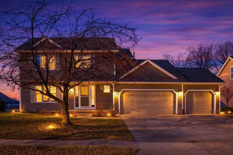 3010 SW Coves Dr, Ankeny, IA 50023