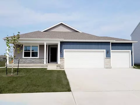 1025 33rd St SE, Altoona, IA 50009