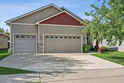 1515 12th St SE, Altoona, IA 50009