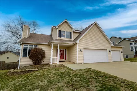 963 202nd Ave, Pella, IA 50219