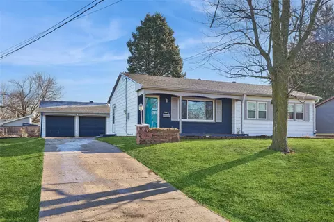 904 E 14th St S, Newton, IA 50208