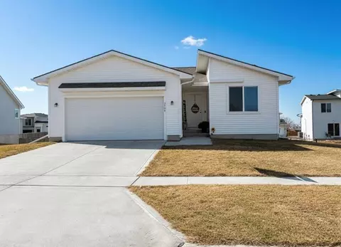 3504 Wolf Creek Rd SW, Bondurant, IA 50035