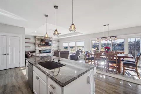 25018 Eagle Vista Dr, Adel, IA 50003