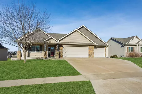 1516 NE Williamsburg Dr, Ankeny, IA 50021