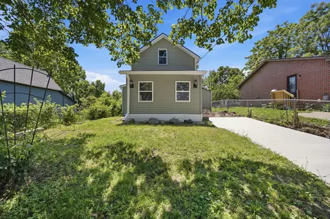 1621 Des Moines St, Des Moines, IA 50316