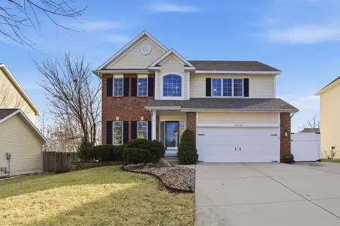 9016 Telford Cir, Johnston, IA 50131