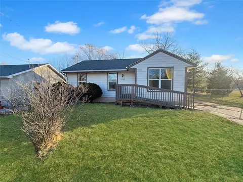 1345 Sampson St, Des Moines, IA 50316