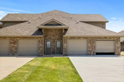 544 Carrie Ln, Altoona, IA 50009