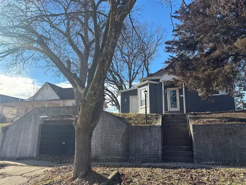 2117 5th St, Perry, IA 50220