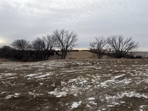9486 Stillwater Dr, West Des Moines, IA 50266
