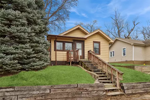 2505 SE 8th St, Des Moines, IA 50315