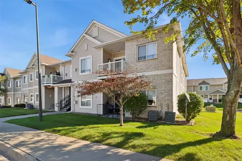 8601 Westown Pkwy #21110, West Des Moines, IA 50266