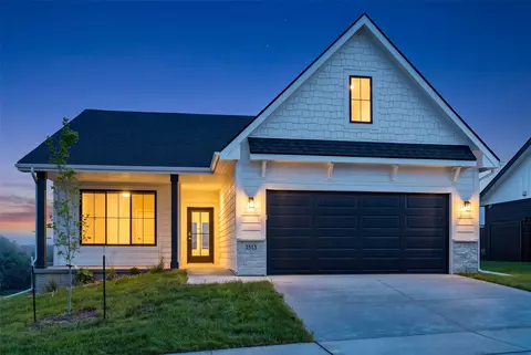 1513 Garland Ave, Norwalk, IA 50211