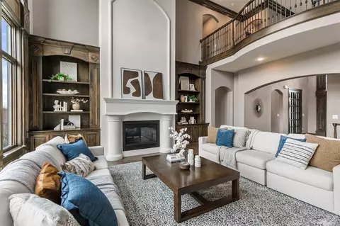 1723 Glenleven Ter, West Des Moines, IA 50266