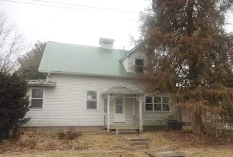 100 N 6th St, Patterson, IA 50218