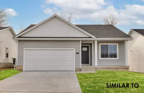 4283 Grover Woods Ln, Des Moines, IA 50317