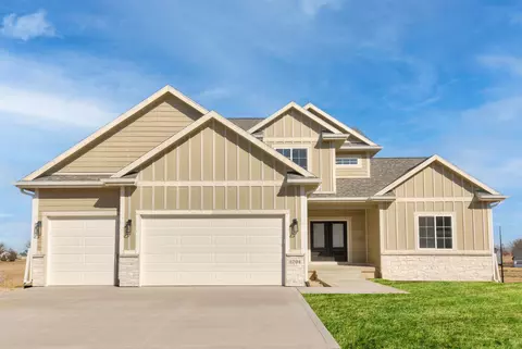 4704 Cartier Ave, Ames, IA 50014