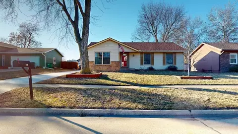 508 NW Applewood St, Ankeny, IA 50023