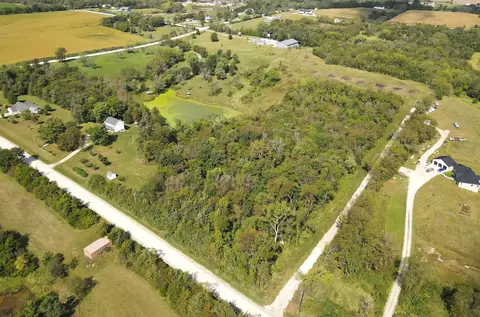 7257 Geneva St, Indianola, IA 50211