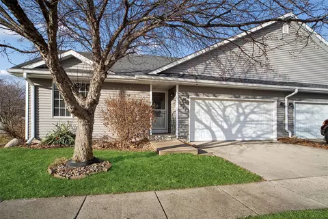 942 Robin Cir, Altoona, IA 50009