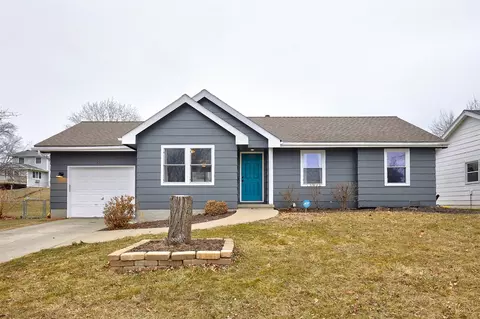 2203 Avery Ave, Norwalk, IA 50211